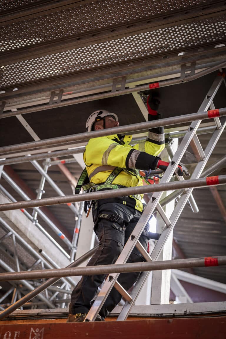 Échafaudages de pied R408